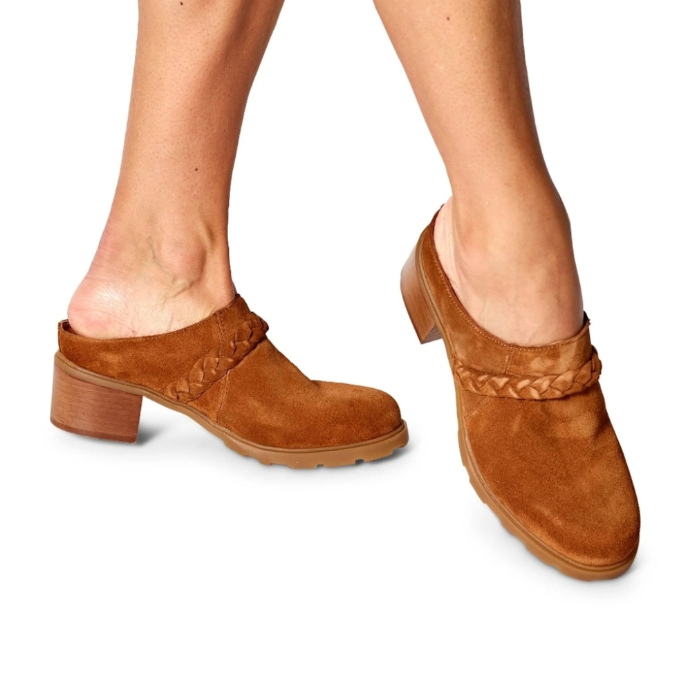 OTBT West Camel Brown Suede Block Heel‎ Mules Size 9 Fall Western